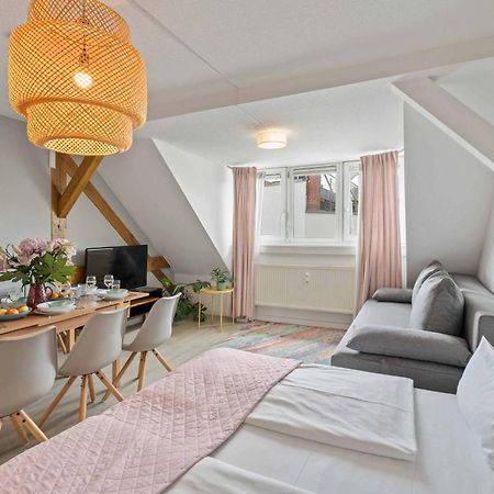 Holiday 33 Apartments Abcd Alexanderplatz Берлін Екстер'єр фото